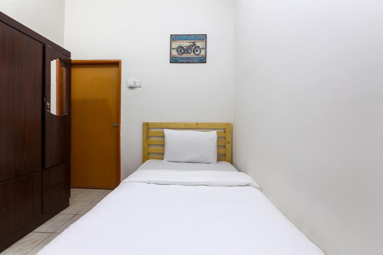 Oyo 89887 Chalet Yunie Marang Exterior foto